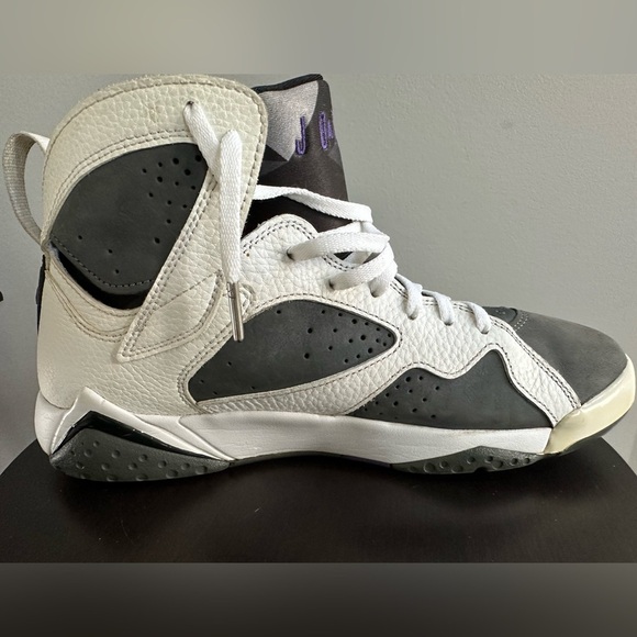 Nike Jordan 7 Retro \'Flint\' 2021 Men’s Size 9 – Model CU9307-100 - Used main image 14
